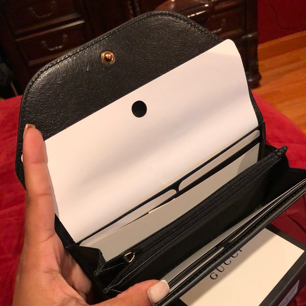 Gucci Wallet - Picture 3 of 6
